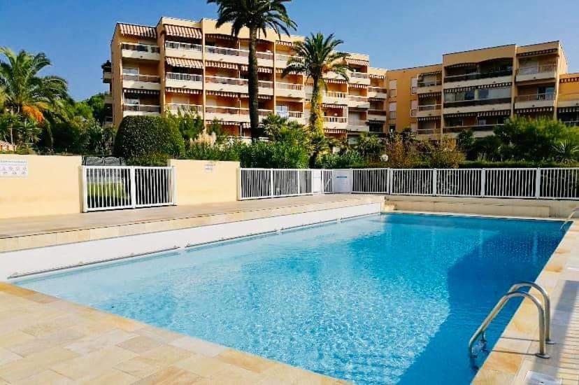 Appartement Angela Golfe-Juan Eksteriør billede